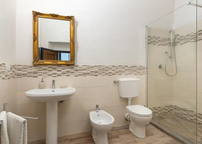 Eugenia Tuscany With Private Pool, Sauna & Gym